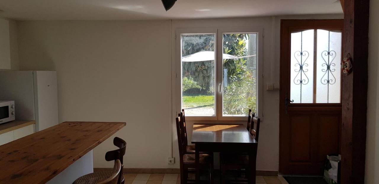 Petite Maison Refaite A Neuf Dans Mas Du 19Eme Siecle آرْلْ المظهر الخارجي الصورة